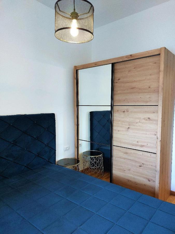 Apartment Kej Danube Lux Free Garage *