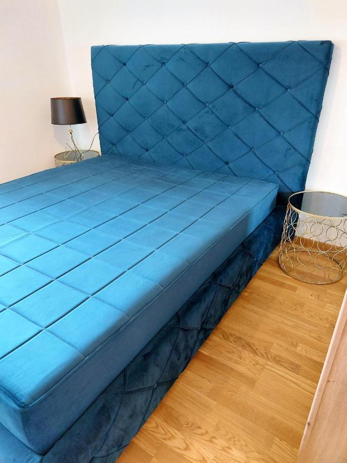 Apartment Kej Danube Lux Free Garage Novi Sad